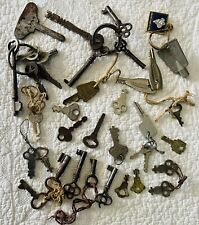 Lot vintage keys for sale  Great Valley