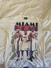 Camiseta mediana Miami Heat Vintage 2012 Campeones de la NBA Big 3, usado segunda mano  Embacar hacia Argentina