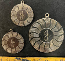 Pingentes vintage KARU ARKE tom dourado - Monograma “J” para colar/brincos comprar usado  Enviando para Brazil