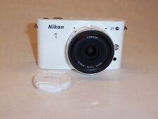 Cámara digital Nikon 1 J1 10,1 MP - blanca con 10 mm f 2,8 segunda mano  Embacar hacia Argentina