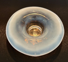 Tigela canelada branca opalescente estilo foval vidro antigo pérola translúcida 6 1/4" comprar usado  Enviando para Brazil