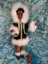 Boneca mamãe envolta em pele esquimó com papoose - lembrança - pele real comprar usado  Enviando para Brazil