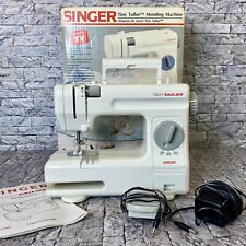 Máquina reparadora Singer Tiny Tailor máquina de coser vintage con instrucciones segunda mano  Embacar hacia Argentina