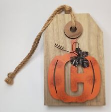 Letrero colgante de puerta de calabaza de madera - LETRA ""C"" - Placa de Halloween / Decoración de otoño - NUEVO segunda mano  Embacar hacia Argentina