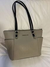 Michael kors purse for sale  Clyo
