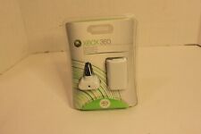 Pacote lacrado original do fabricante Xbox 360 kit de reprodução e carregamento branco cinza original, usado comprar usado  Enviando para Brazil