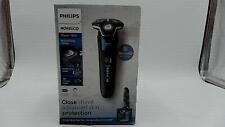 Philips Norelco Shaver 7800, Rechargeable Wet & Dry Electric Shaver with Sense, used for sale  Shipping to South Africa