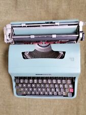 Vintage 1971 Olivetti Lettera 32 Typewriter Portable Typewriter In Original Case for sale  Shipping to South Africa