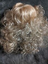 Blonde curly wig d'occasion  Expédié en Belgium