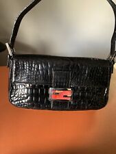 Auténtico Bolso con Solapa Baguette Negro Cocodrilo Caimán Negro Clásico segunda mano  Embacar hacia Argentina