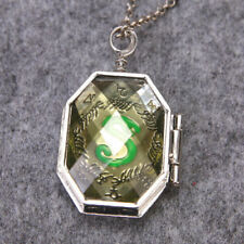 Colar Harry Potter Sonserina Medalhão Horcrux Charme de Memórias de Hogwarts  comprar usado  Enviando para Brazil