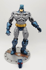 Boneco de ação DC Direct Armory Batman, usado comprar usado  Enviando para Brazil