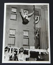 Bomberos de Nueva York Practica Saltando del Edificio Segunda Guerra Mundial Defensa Original Tipo 1 Foto, usado segunda mano  Embacar hacia Argentina