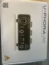 Interfaz de audio USB Behringer U-PHORIA UM2 Audiophile 2x2 con preamplificador de micrófono XENYX, usado segunda mano  Embacar hacia Argentina