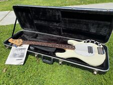 1997 Ernie Ball Music Man Stingray 4 cordas 4H branco com estojo comprar usado  Enviando para Brazil