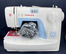 7110 singer sewing machine for sale  HYDE