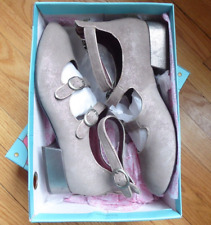 Sapato Feminino Poetic License Baby Feet 9.5 Cinza/Prata EUR 40.5 Mary Jane Salto Fofo comprar usado  Enviando para Brazil