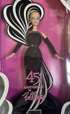 Usado, 2003 NOVO EM FOLHA 45º Aniversário Boneca Barbie Design por Bob Mackie Na Caixa Original comprar usado  Enviando para Brazil