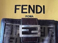 Fendi portafoglio donna usato  Roma