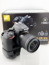 Nikon d5600 kit for sale  COLCHESTER