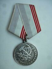 Médaille soviétique vétéra d'occasion  Laon