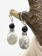 Brincos pendurados de prata de vidro marmoreado pinçado cinza e preto. Simples 1-1/4" comprar usado  Enviando para Brazil