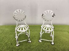 Lote de 2 sillas vintage de metal blanco para casa de muñecas patio segunda mano  Embacar hacia Argentina