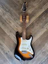 Silvertone electric guitar. for sale  LONDON