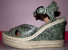 Espadrilles cuir kaki d'occasion  Fonsorbes