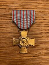 Médaille croix combattant d'occasion  Biarritz