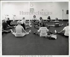 1978 Press Photo Participantes em aula de exercícios aeróbicos. - HPA12804 comprar usado  Enviando para Brazil