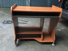 mesa ordenador cerezo segunda mano mesa ordenador cerezo segunda mano Madrid