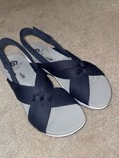s clark sandals women for sale  Savannah