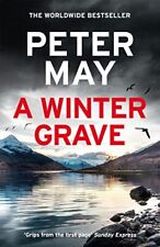 A Winter Grave: a chilling new mystery set in the Scottish highlands-May, Peter- comprar usado  Enviando para Brazil