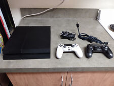 Consola Sony Playstation 4 (PS4) delgada, 500 GB, con 2 controladores, cables, funcionando segunda mano  Embacar hacia Argentina