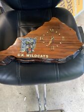 University of KENTUCKY WILDCATS - Reino Unido - Relógio de parede de madeira/verniz - Funciona - Anterior 1988 comprar usado  Enviando para Brazil