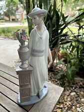 Lladro lady grand for sale  Winter Park