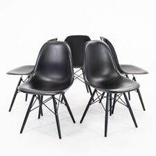 Cadeira de jantar 2019 Herman Miller Eames DSW madeira base cavilha em preto 5x disponível comprar usado  Enviando para Brazil