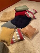Lot pillows multiple for sale  Mccordsville