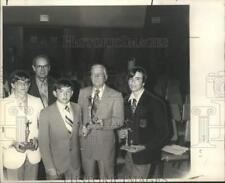 1972 Press Photo Francis Kass e vencedores do concurso de oratória do Optimist Club comprar usado  Enviando para Brazil