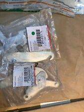 c00054815 & c00054817 hotpoint / indesit dishwasher hinges for sale  Shipping to South Africa