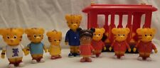 Daniel Tiger's Neighborhood Trolley Car Pull Back & Go With 8 FIGURES for sale  Shipping to South Africa