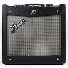 Amplificador combinado de guitarra modelado Fender Mustang I V.2 20 vatios 1x8 segunda mano  Embacar hacia Argentina