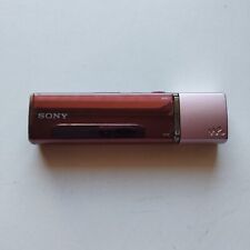 Cyfrowy odtwarzacz muzyczny Sony Walkman NW-E015 2 GB fioletowy używany wtyczka USP na sprzedaż  Wysyłka do Poland