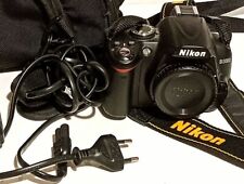 Nikon d3000 usato  Pinerolo