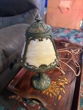 Lámpara de mesa vintage victoriana con pantalla de vitral de escoria tocador vintage 13" segunda mano  Embacar hacia Argentina
