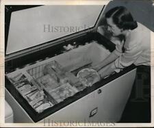 Freezer residencial Press Photo 1952 comprar usado  Enviando para Brazil