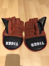 tiger gloves for sale  NORTH FERRIBY