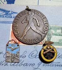 Lotto medaglie distintivi usato  Orco Feglino
