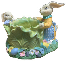 Estatuilla de resina madre y conejo bebé con baratija de repollo plato de dulces primavera de Pascua segunda mano  Embacar hacia Mexico